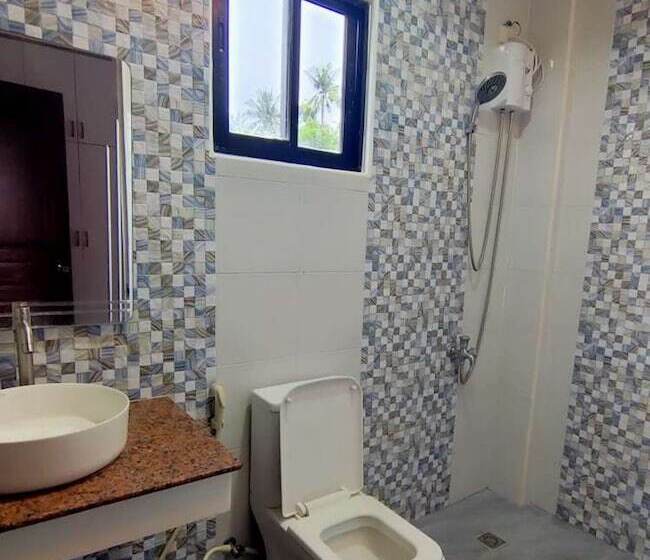 تختخواب و صبحانه Sea Horizon Resort