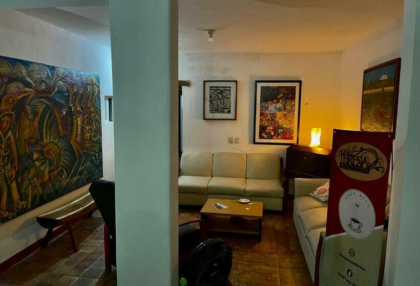 בית מלון כפרי Casa Teresa Café Galería