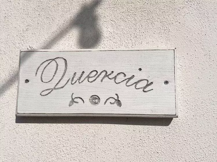 Aamiaismajoitus (B&B) Locazione Turistica Il Boschetto