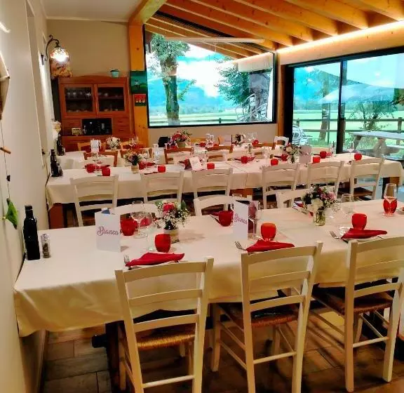ホテル Agriturismo Cascina Dolomiti