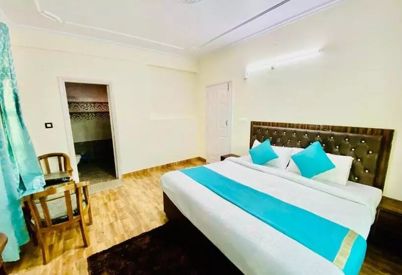 ホテル Staynest Mashobra With Balcony  A Peacefull Stay