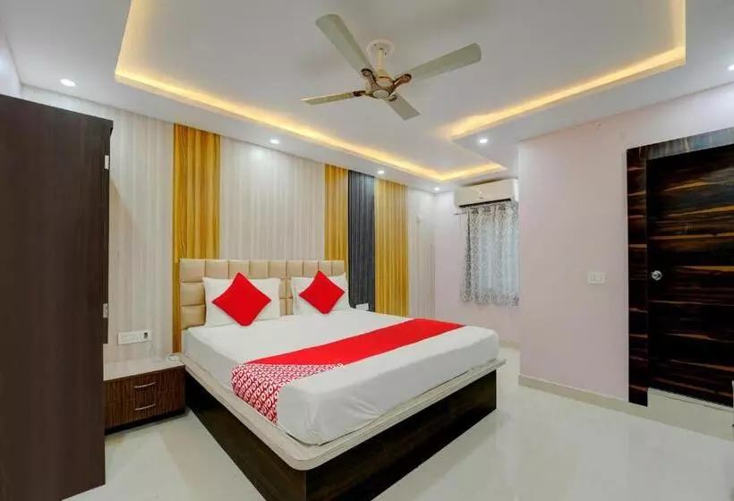 Oyo Flagship N S Hotel Banquet & Cafe