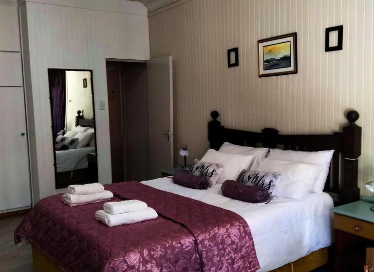 Pension Dutchess On Lake Guesthouse