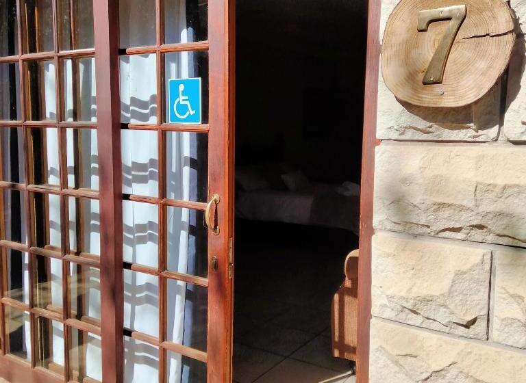 Pension Dutchess On Lake Guesthouse