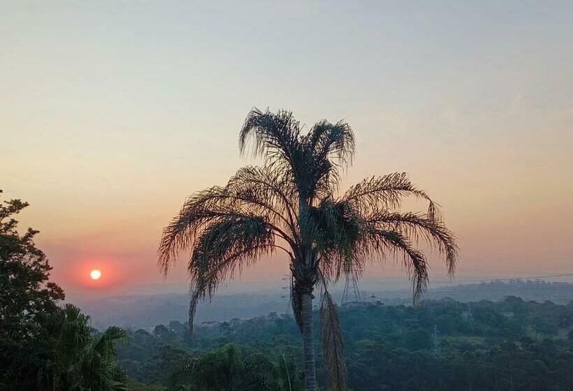 مبيت وإفطار Cosmic Moments Guest House