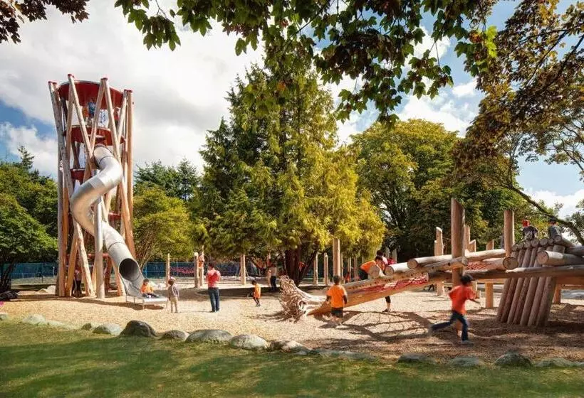 تختخواب و صبحانه Richmond Seafair Garden
