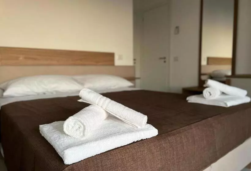 ベッドアンドブレックファースト Topazio Rooms & Apartment Tropea