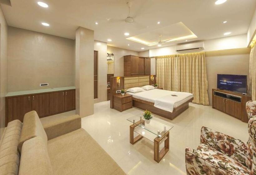 Отель Nanded Boutique Retreat