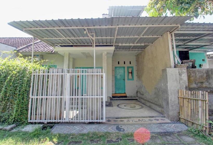 בית מלון כפרי Oyo 92825 Kamar Lombok