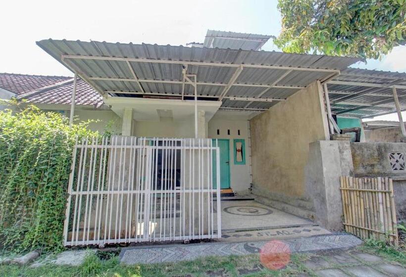 בית מלון כפרי Oyo 92825 Kamar Lombok