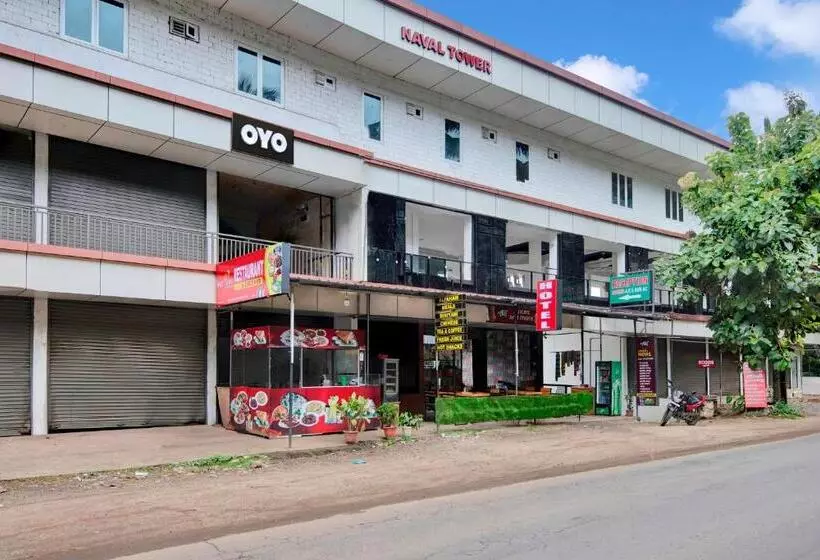 ホテル Oyo Flagship Naval Tower