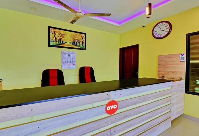 Hotel Oyo Flagship Naval Tower