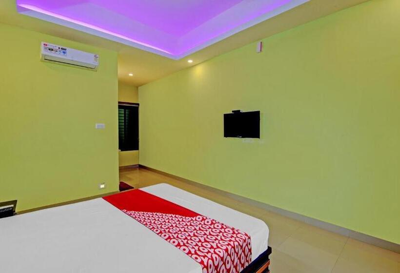 Hotel Oyo Flagship Naval Tower