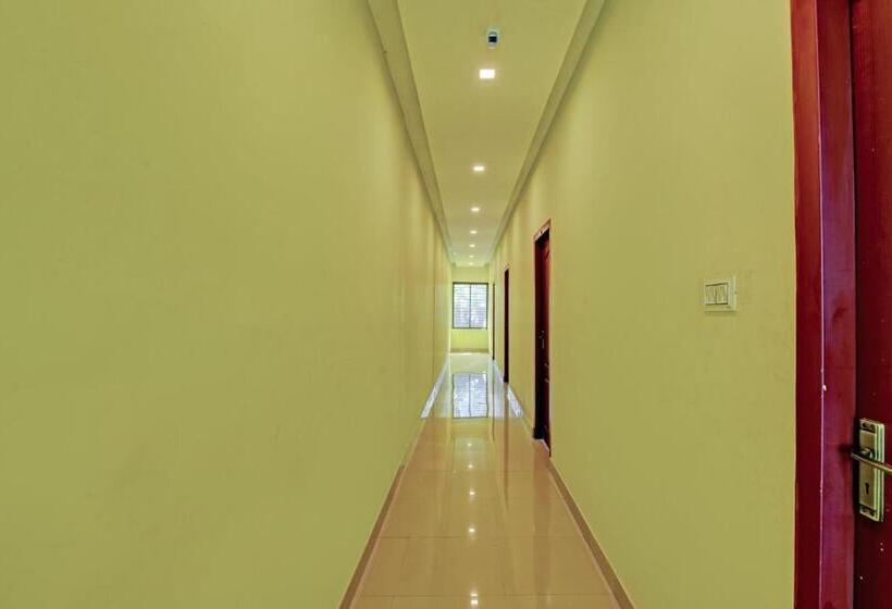 Hotel Oyo Flagship Naval Tower