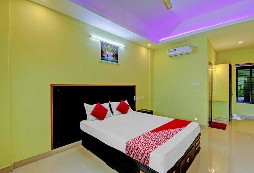 Hotel Oyo Flagship Naval Tower