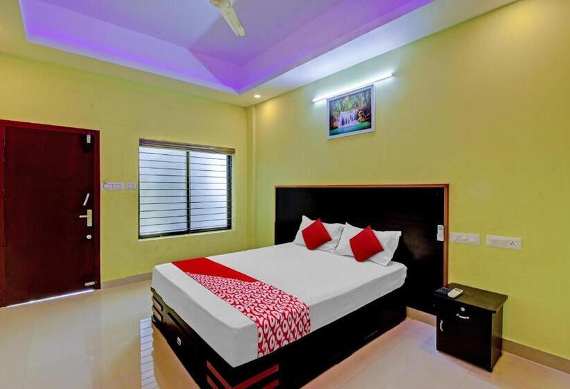 Hotel Oyo Flagship Naval Tower