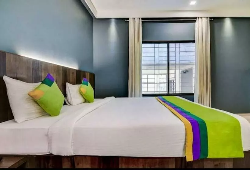 ホテル Shree Mahalaxmi Inn Couple Friendly