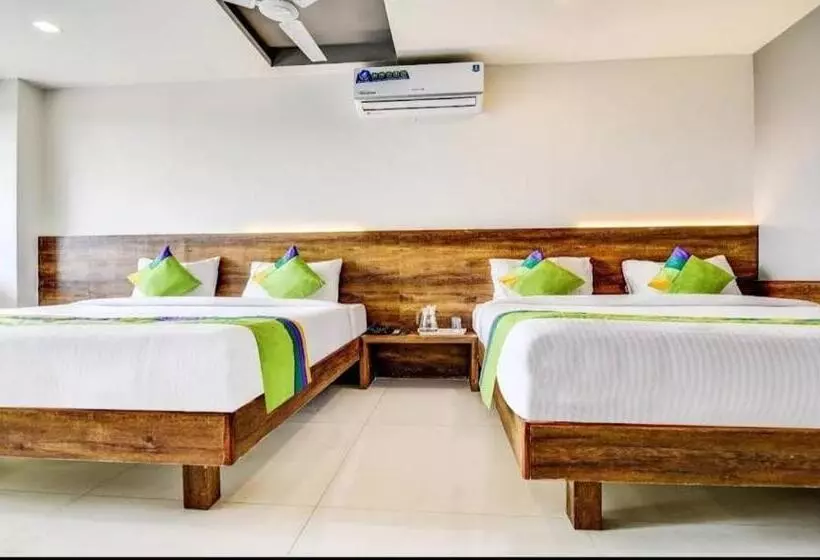 ホテル Shree Mahalaxmi Inn Couple Friendly
