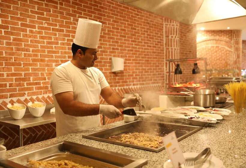 Amarina Queen Resort & Aqua Park Marsa Alam