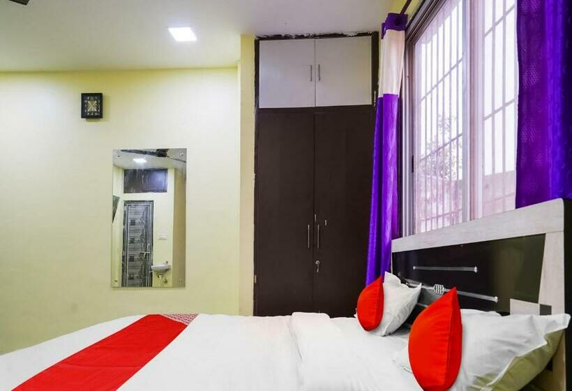 Hotelli Oyo Flagship Jai Shri Krishna