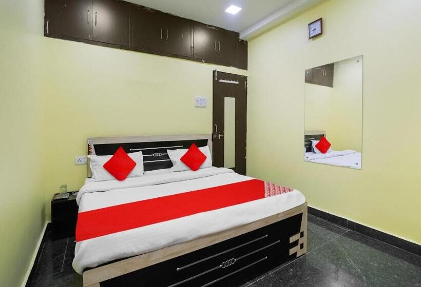 Hotelli Oyo Flagship Jai Shri Krishna