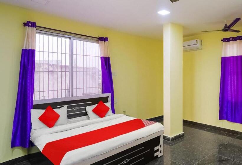 Hotelli Oyo Flagship Jai Shri Krishna