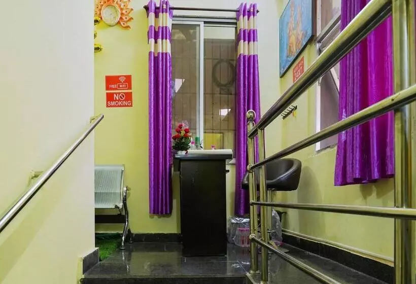 هتل Oyo Flagship Jai Shri Krishna