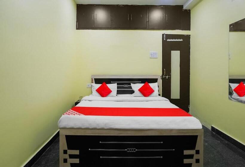 Hotelli Oyo Flagship Jai Shri Krishna