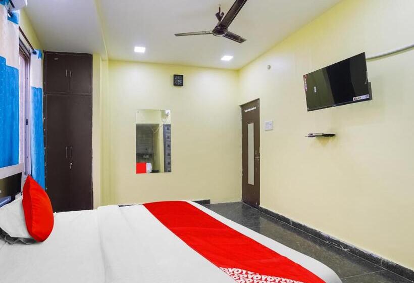 Hotelli Oyo Flagship Jai Shri Krishna