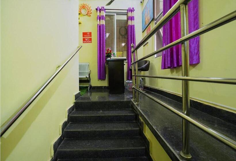 Hotelli Oyo Flagship Jai Shri Krishna