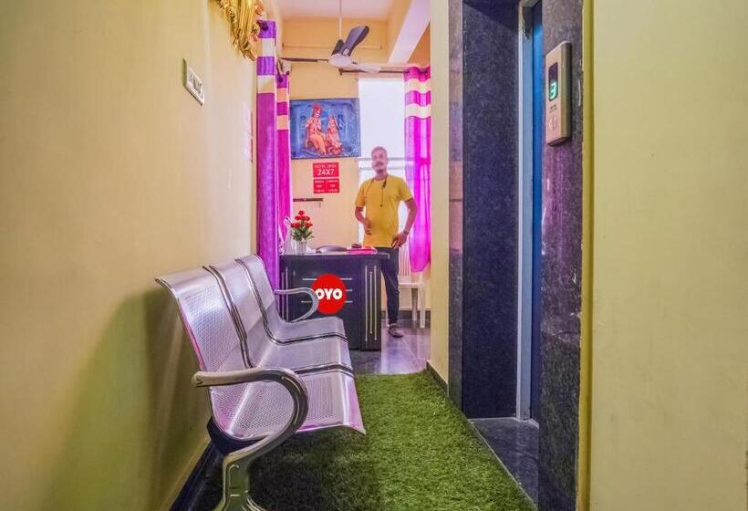 Hotelli Oyo Flagship Jai Shri Krishna