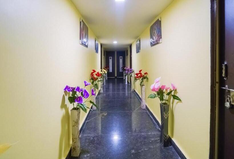 Hotelli Oyo Flagship Jai Shri Krishna