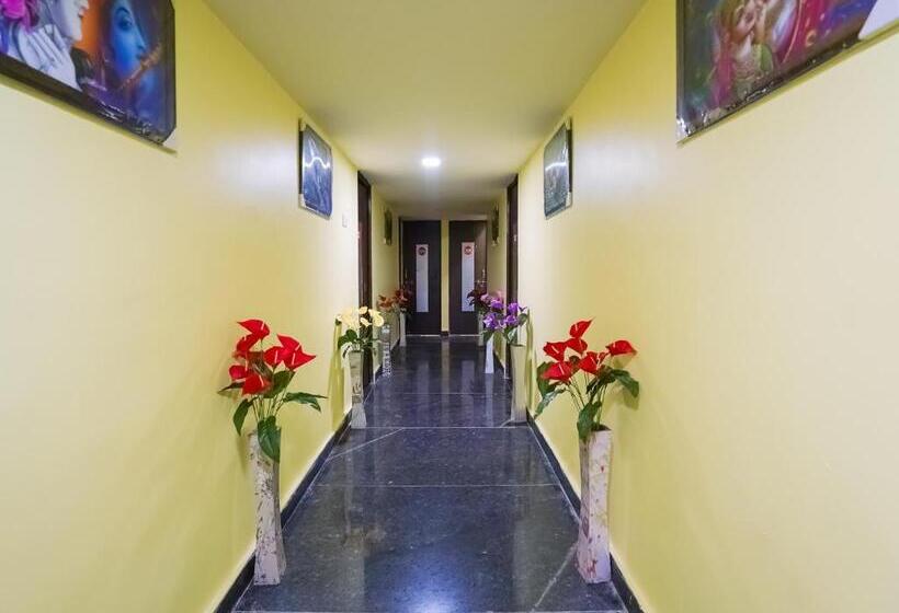 Hotelli Oyo Flagship Jai Shri Krishna