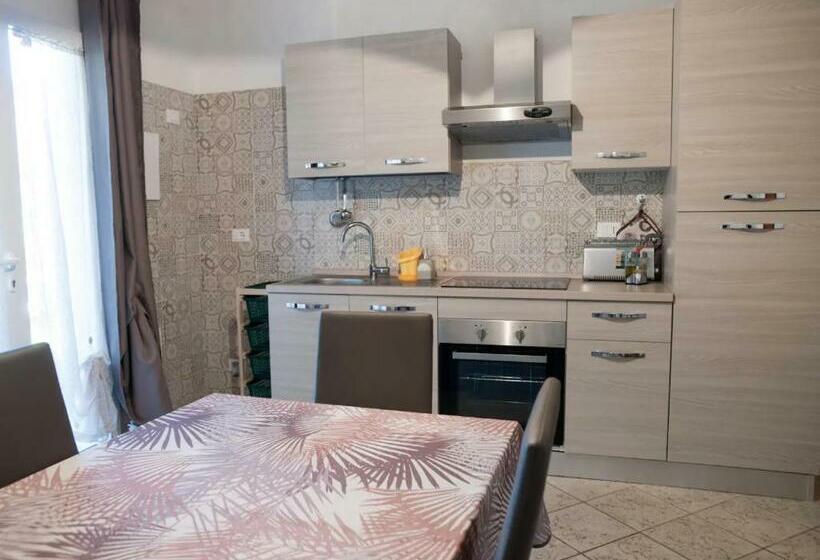 ホテル Trilocale Vicino Al Mare