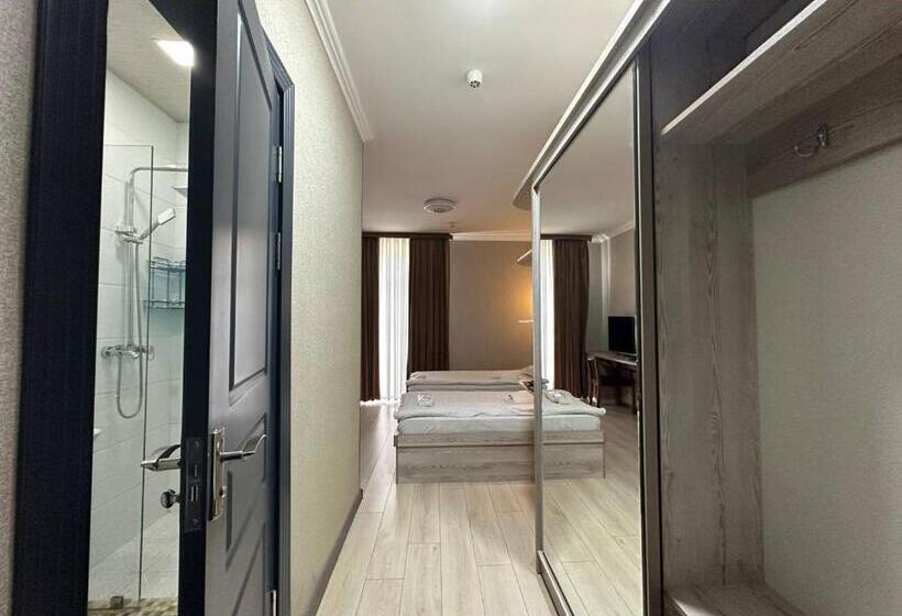 Izza Palace Hotel 150mbs Wifi