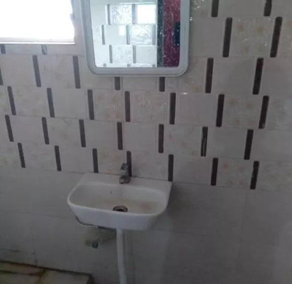 Oyo 81573 Blue Horizon Hotel Resort
