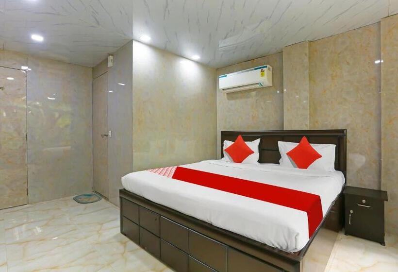 Oyo Flagship Hotel Happy Hours