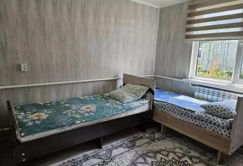 پانسیون Archa Guest House