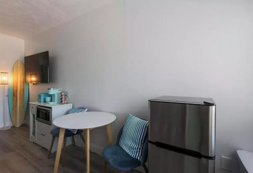 リゾートホテル Pineapple Pad Studio At Coastal Waters 105