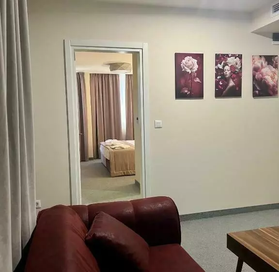 هتل Floral Boutique