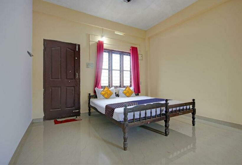 בית מלון כפרי Spot On Sreebadhra Stay