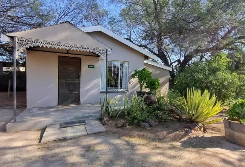 Majatalo Botuin Cottages