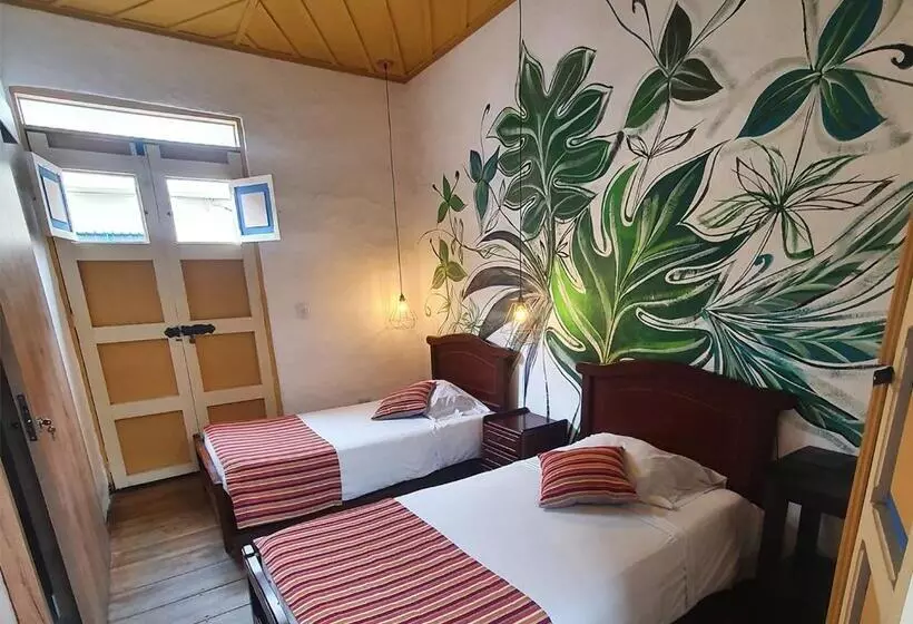 ユースホステル Hostal Ciudad De Segorbe