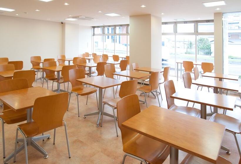 בית מלון כפרי Aston Plaza Himeji