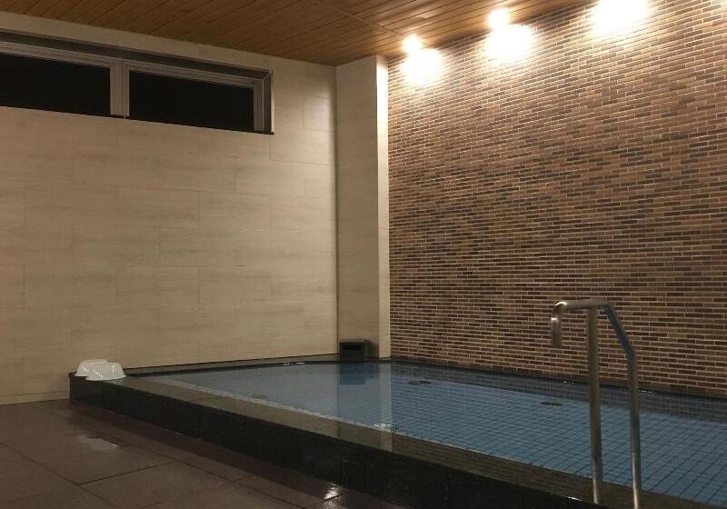 בית מלון כפרי Aston Plaza Himeji