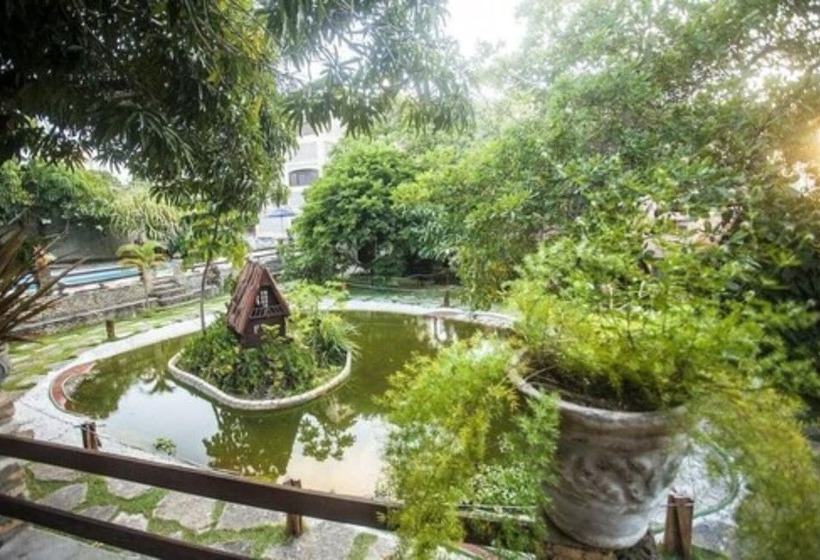 هتل Chalet Suisse