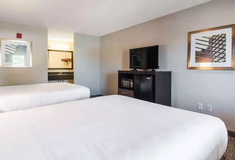 ホテル Econo Lodge Inn & Suites North Little Rock Near Riverfront
