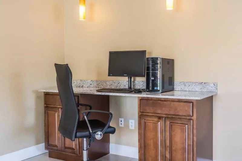 ホテル Econo Lodge Inn & Suites North Little Rock Near Riverfront