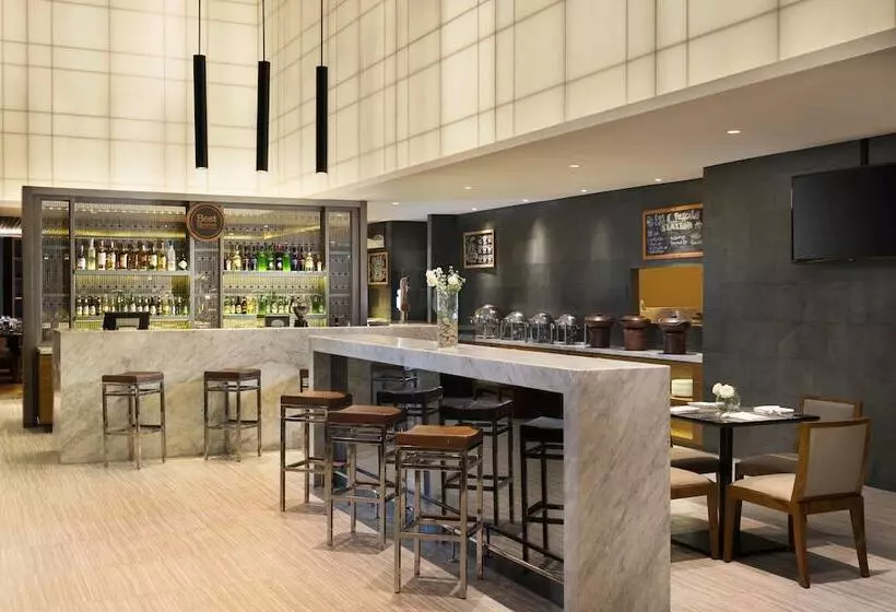 ホテル Four Points By Sheraton Jakarta Thamrin