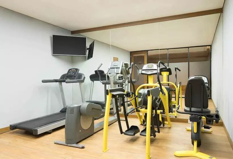 ホテル Four Points By Sheraton Jakarta Thamrin